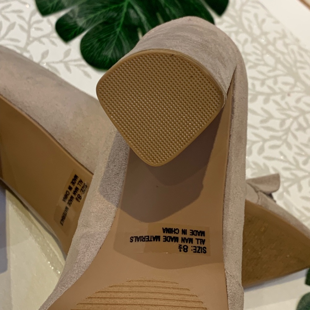 Quipid Faux Suede Ruffle Size 8.5 - Picture 6 of 6
